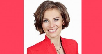 Historia – Aleksandra Sosnowska – TRI Translator