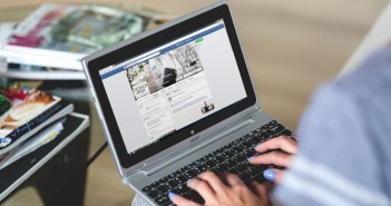 7 kroków do fanpage’a FB na medal notebook-791292_1280